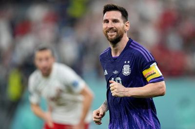 Messi and Argentina advance at World Cup, beat Poland 2-0