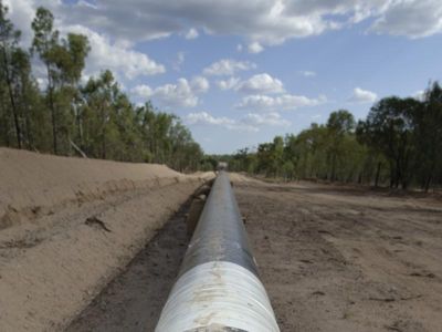 Qld wants NSW, Vic to fund gas pipeline