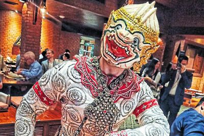 'Thara Thong' back on song (& dance)