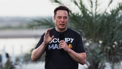 Elon Musk showcases Sake the monkey "telepathic typing" with brain chip at Neuralink event