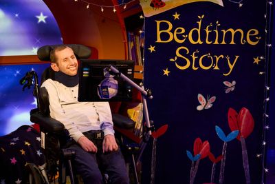 Rob Burrow to read CBeebies Bedtime Story using computer