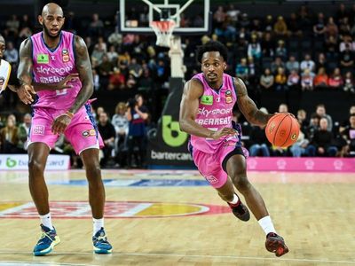 Five in a row for red hot Breakers in NBL