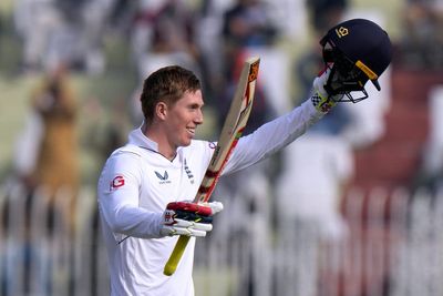 ‘I’ve never seen a day like that’: Record-breaking England delight Zak Crawley