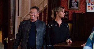 Ricky's EastEnders return delights fans as Walford says an emotional goodbye to Dot