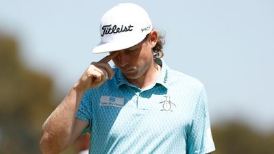 Cameron Smith scrapes through to make Australian Open cut as Adam Scott surges up leaderboard