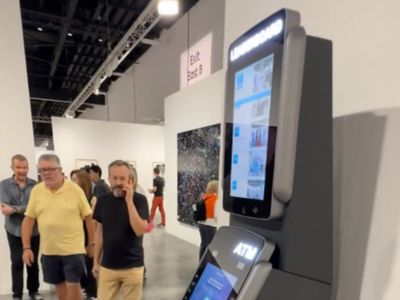 Art Basel: ATM at culture fair displays users’ bank balances on a leaderboard