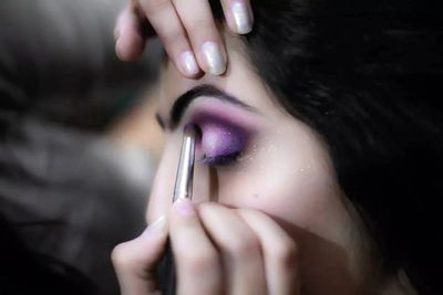 Tips to protect your eyes while doing makeup
