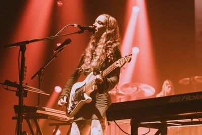 Holly Humberstone at Brixton Academy review: alt-pop star is having the time of her life