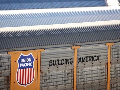 Some rail workers say Biden "turned his back on us" in deal to avert rail strike
