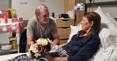 Grandmother receiving end-of-life care marries partner of 30 years in a heart-warming hospital ceremony