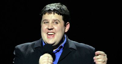 Peter Kay touts try to flog last minute tickets for £220 hours before opening gig
