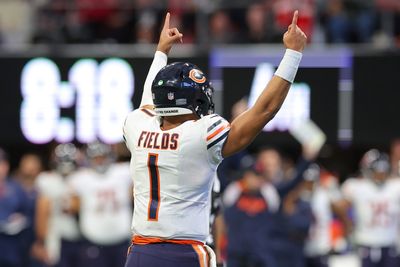 Twitter reacts to the news that Bears QB Justin Fields is starting vs. Packers
