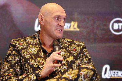 Tyson Fury puts best face on ugly matchup with Derek Chisora