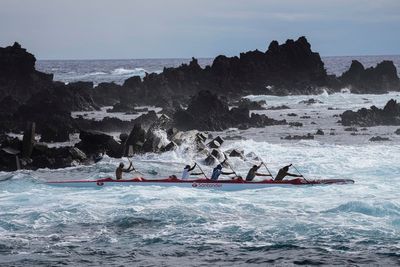 Polynesian pride: Three-day canoe voyage in mid-Pacific