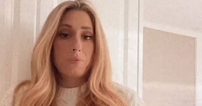 Stacey Solomon jokes she's 'out of breath' as she struggles in relatable wardrobe mishap