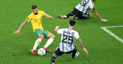 'Thank you Ten Hag' - Manchester United fans laud Lisandro Martinez after World Cup heroics