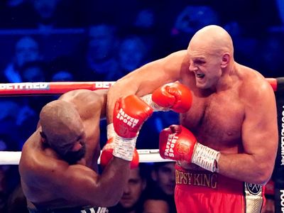 Tyson Fury again proves too tough for Derek Chisora