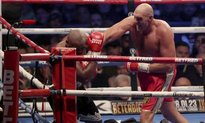 Tyson Fury turns focus to Usyk after dominating Derek Chisora to retain title