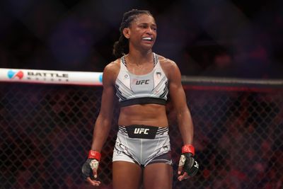 Angela Hill def. Emily Ducote at UFC on ESPN 42: Best photos