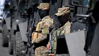 El Salvador sends 10,000 troops to capital suburb in gang crackdown