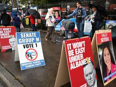 Voters abandon major parties, study finds