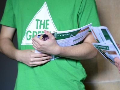 Lowering voting age top Greens' priority