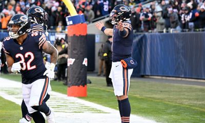 Bears QB Justin Fields rushed for a 56-yard TD in his return, and NFL fans lost it