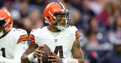 DeShaun Watson booed by fans as quarterback plays first NFL game for 700 days