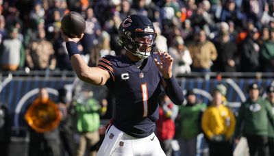 Justin Fields has Bears up 16-10 over Packers at halftime in return from injury