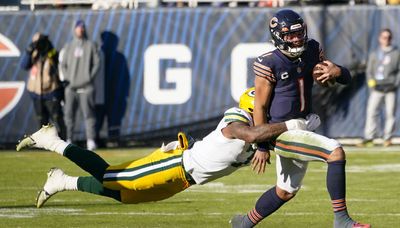 Bears crumble all around in 28-19 loss to Packers, ending on Justin Fields’ 2 INTs