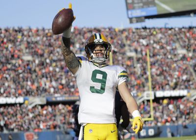 Packers come back to beat Bears at Soldier Field, improve to 5-8