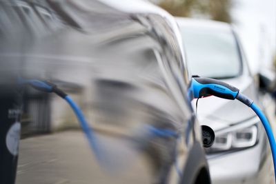 Electric car drivers pay more for slower chargers