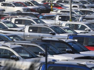 Vehicle sales rise, but long waits persist