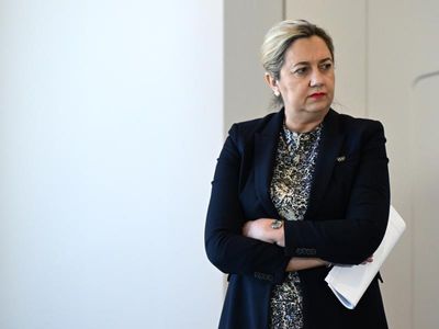 Qld to seek coal, gas cap compensation