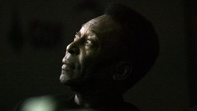 Pele not under terminal care, says daughter of the football legend
