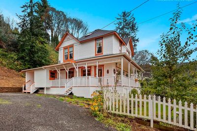 The Goonies house in Oregon to be bought by a fan