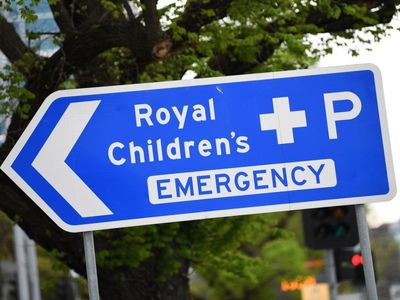 Parents warned to steer clear of hospital