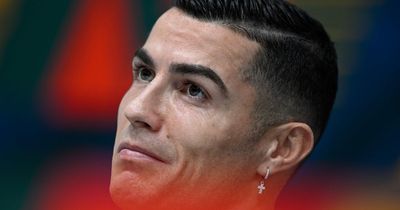 Cristiano Ronaldo 'calls in lawyers' to demand £17million payment following Man Utd exit