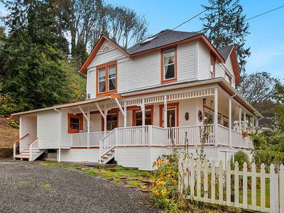 A fan is reportedly buying the 'Goonies' house in Oregon, which was listed for $1.7M