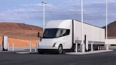 Tesla Semi Will Charge At 1+ MW Using New V4 Charging Cable