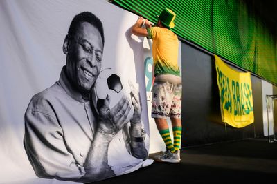 Image of Pelé shines bright for Brazilian fans at World Cup