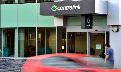 Federal watchdog refuses to say if it will cooperate with robodebt royal commission