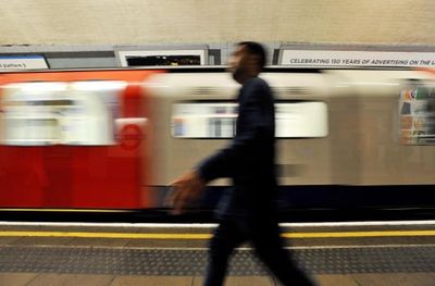 Police probe claim ‘group of boxing fans attacked Victoria line passenger on way to Tyson Fury match’