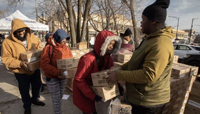 Englewood food giveaway fills gap left by shuttered Whole Foods: ‘I pray that we will never be hungry’