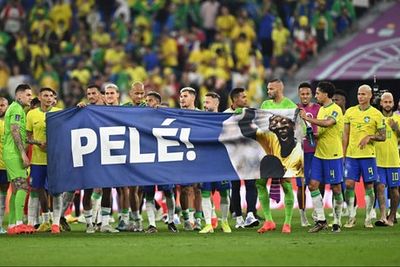 Brazil players pay touching tribute to Pele after thrashing South Korea to reach World Cup quarter-finals