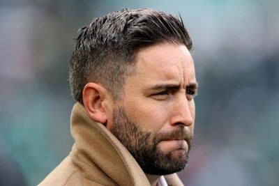 Lee Johnson to prioritise trimming Hibs squad in January transfer window
