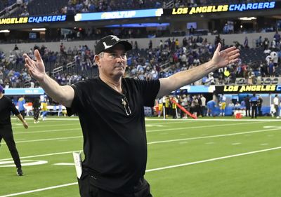 Report: Mike Zimmer could become Deion Sanders’ DC at Colorado