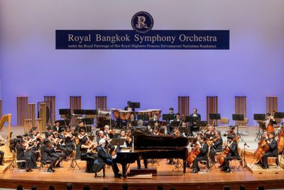 Polish piano legend conquers Bangkok stage with RBSO