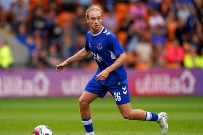Everton’s Tom Davies out to keep defying critics and ‘proving people wrong’