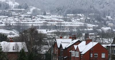 Weather forecast as UK braces for snow TOMORROW with temperatures to sink to -10C